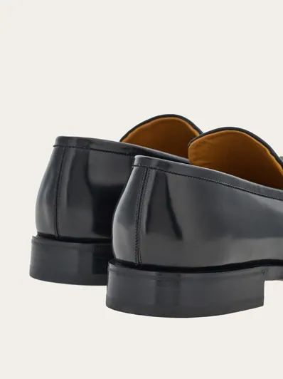 Moccasin with Gancini ornament - Image 2